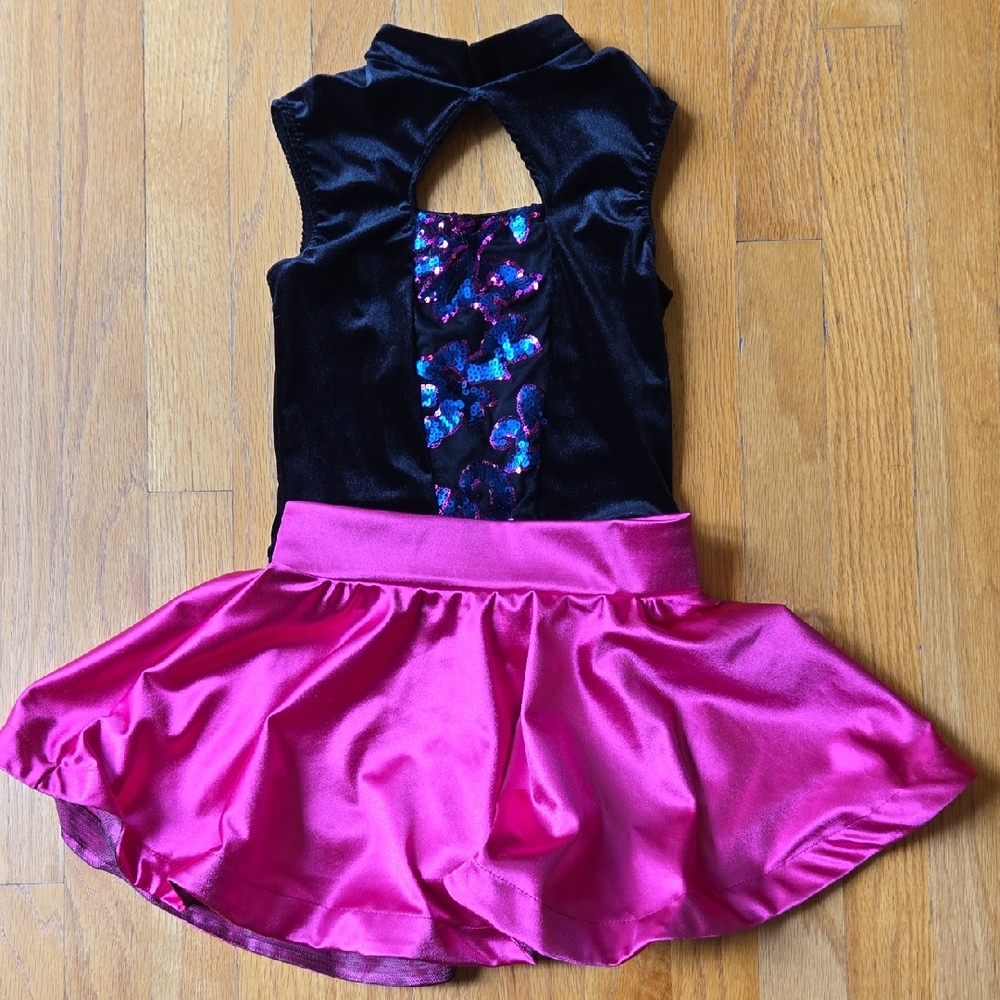 Dance Costume - Kids M